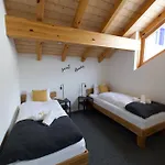 Louisa's Gallery - Whirlpool - Berge & Wandern - Abendruhe - Familien- & Gruppenfreundlich - 1h Von Zuerich * Alt St. Johann
