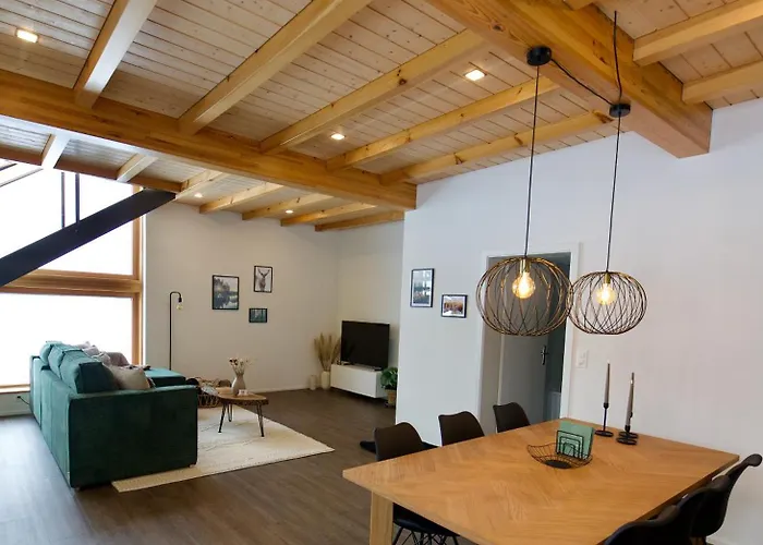 Appartement Louisa's Gallery - Stilvolles Ruhiges Alpine Mit Whirlpool & Bergblick - Wandern & - Swiss Alps